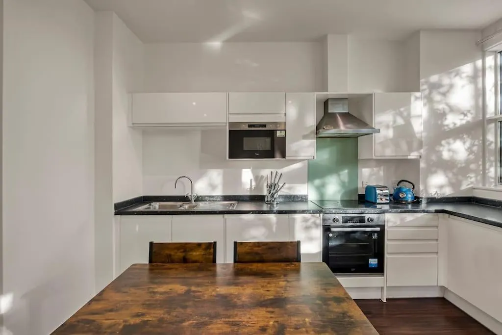 Cosy & Modern Studio Daire Londra